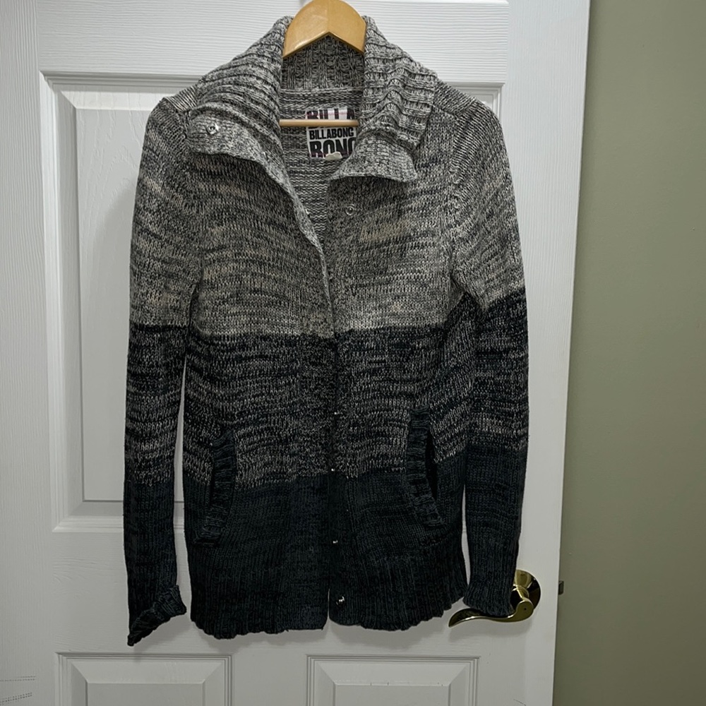 Billabong cardigan